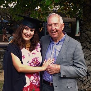 Meet your Posher, Izzy